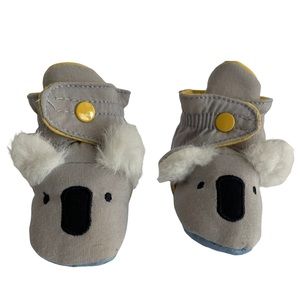 TARGET Baby Shoes Animal Bear Gray Yellow Size 0-3 months